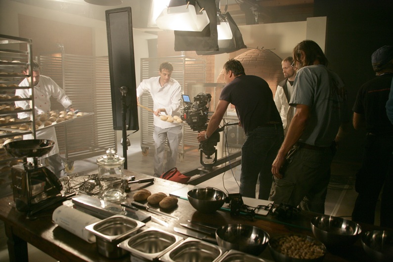 Film- und Fotostudio Gutenswil Mietstudio Food Styling. Shooting in einer Backstube, welche im Studio aufgebaut wurde.